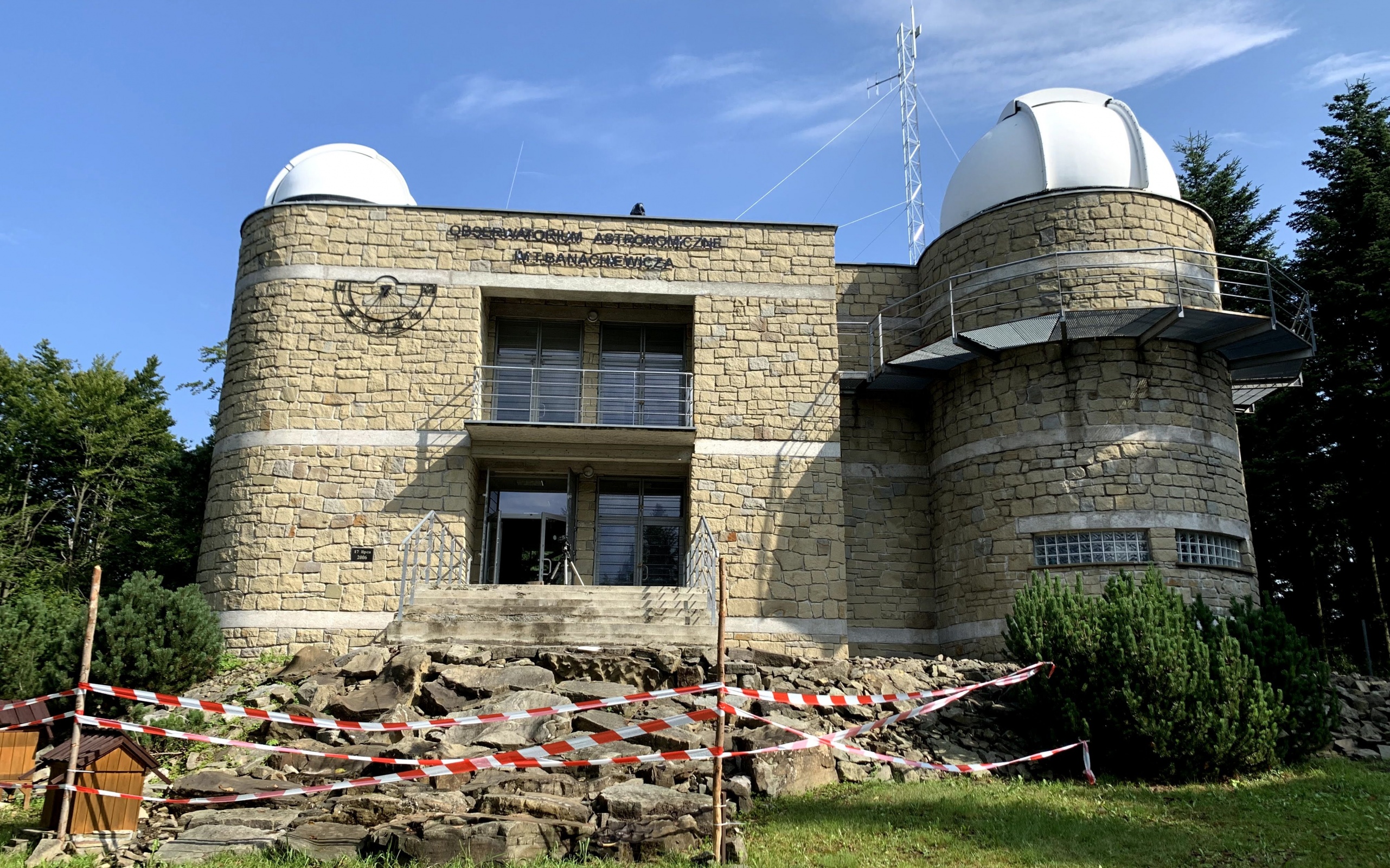 Obserwatorium Astronomiczne na górze Lubomir